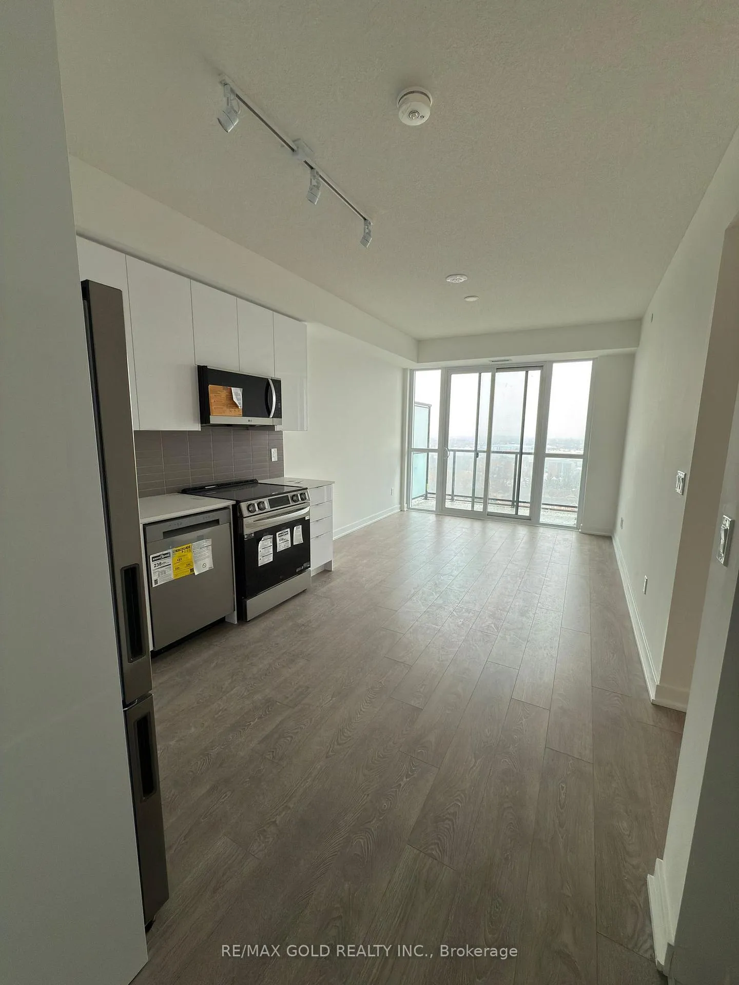 Photo 5 of Unit 1306, 225 Malta Avenue, Brampton, Fletcher's Creek South — HOMEH