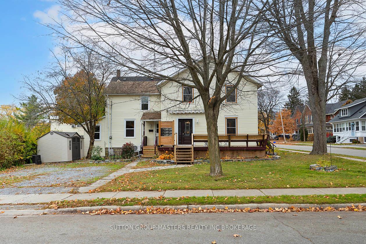 Photo 3 of 193 Sydenham Street, Gananoque — HOMEH