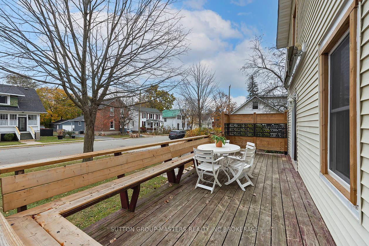 Photo 7 of 193 Sydenham Street, Gananoque — HOMEH