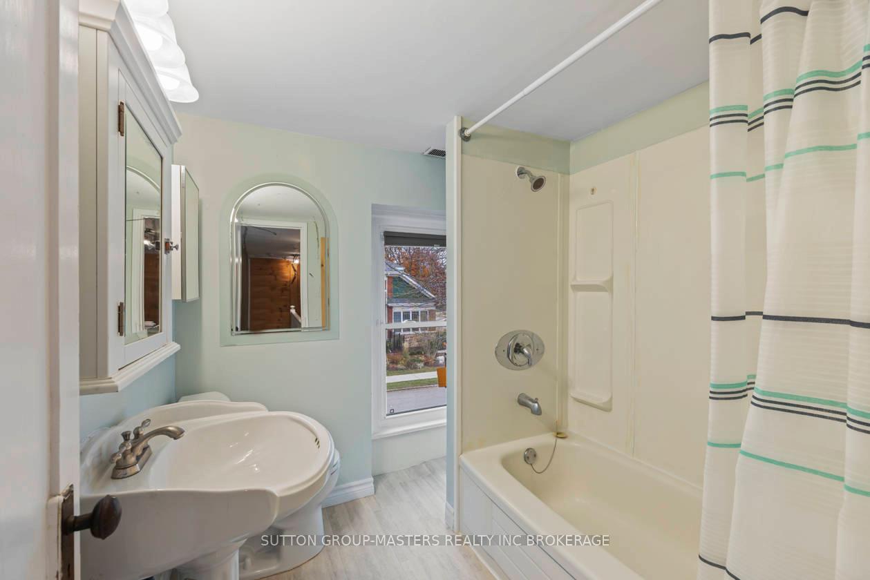 Photo 27 of 193 Sydenham Street, Gananoque — HOMEH