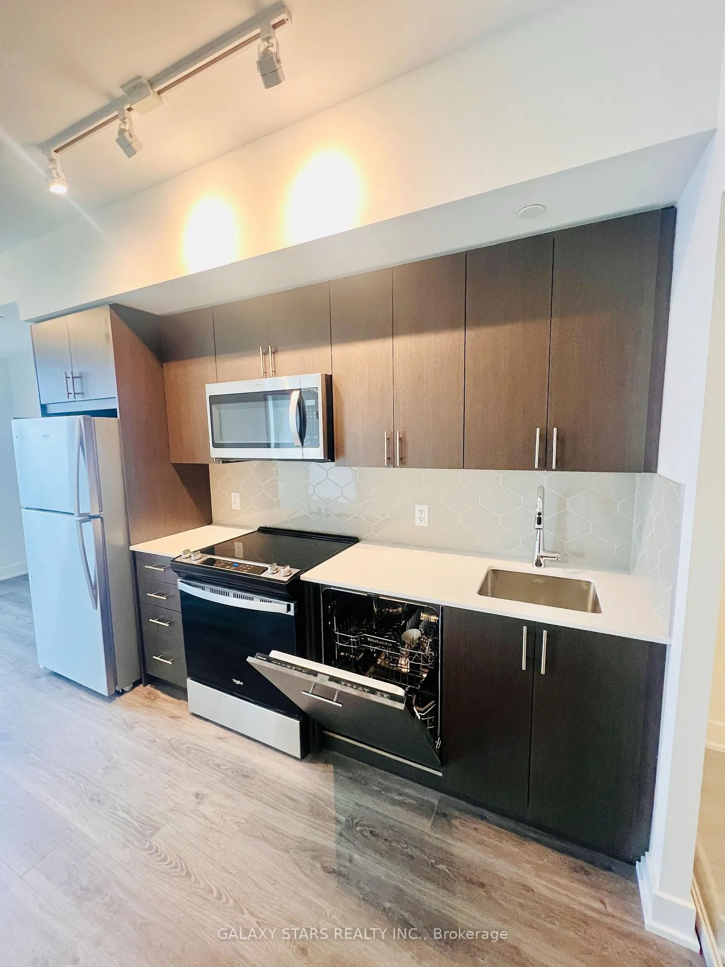 Photo 8 of Unit PH05, 2545 Simcoe Street N, Oshawa, Windfields — HOMEH