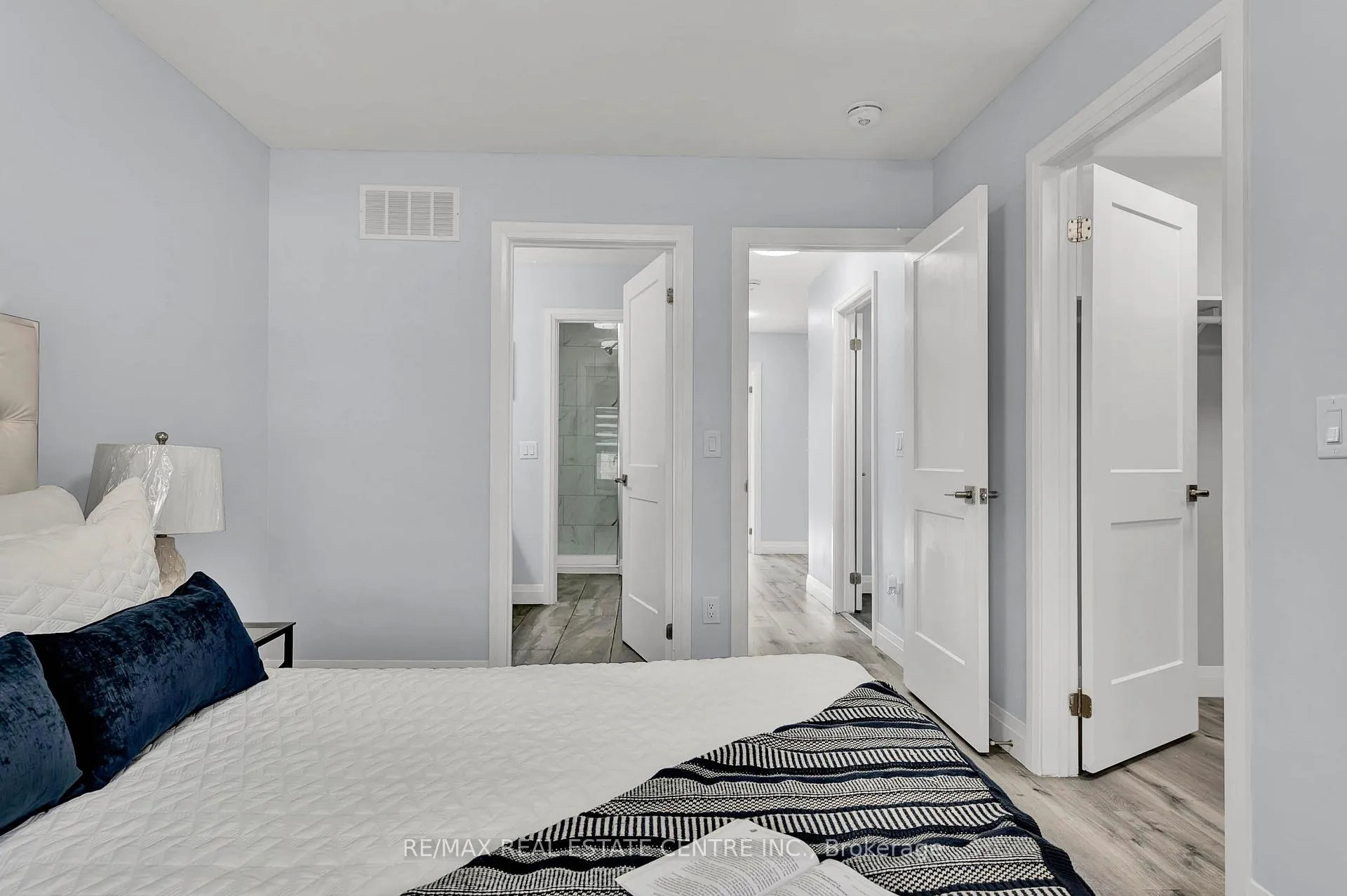 Photo 16 of Unit 5, 110 Fergus Avenue, Kitchener — HOMEH