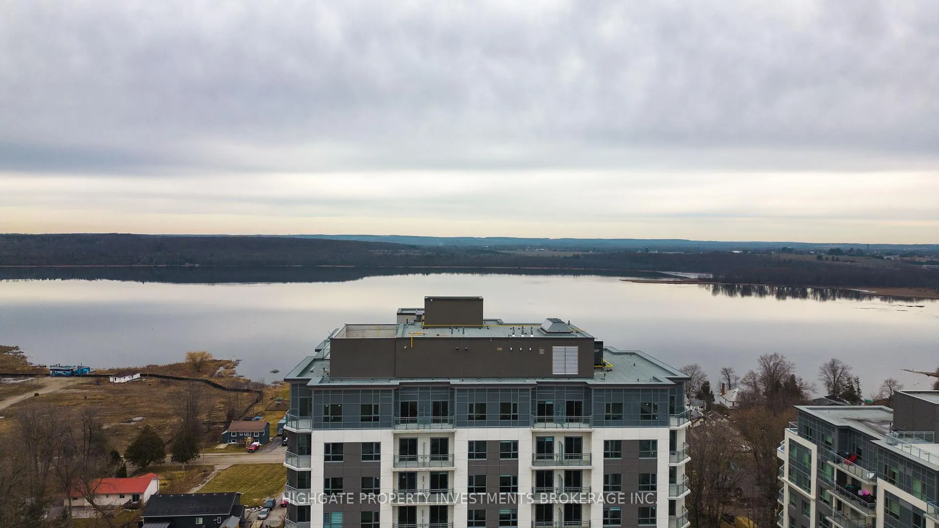Photo 37 of Unit 1109, 56 Lakeside Terrace, Barrie, Little Lake — HOMEH