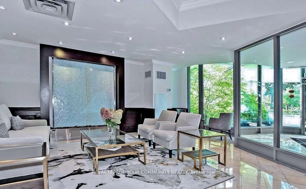 Photo 5 of Unit 1201, 7825 Bayview Avenue, Markham, Aileen-Willowbrook — HOMEH