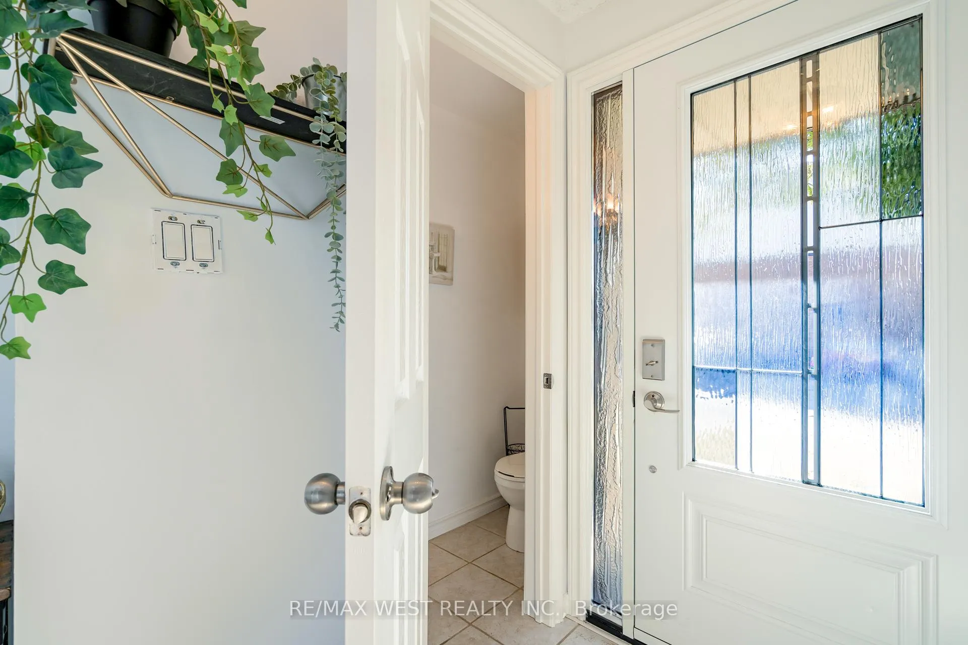 Photo 4 of Unit 20, 220 Ormond Drive, Oshawa, Samac — HOMEH