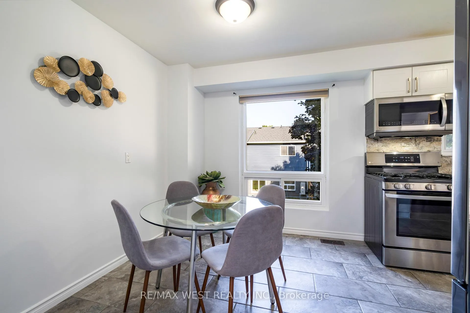 Photo 20 of Unit 20, 220 Ormond Drive, Oshawa, Samac — HOMEH