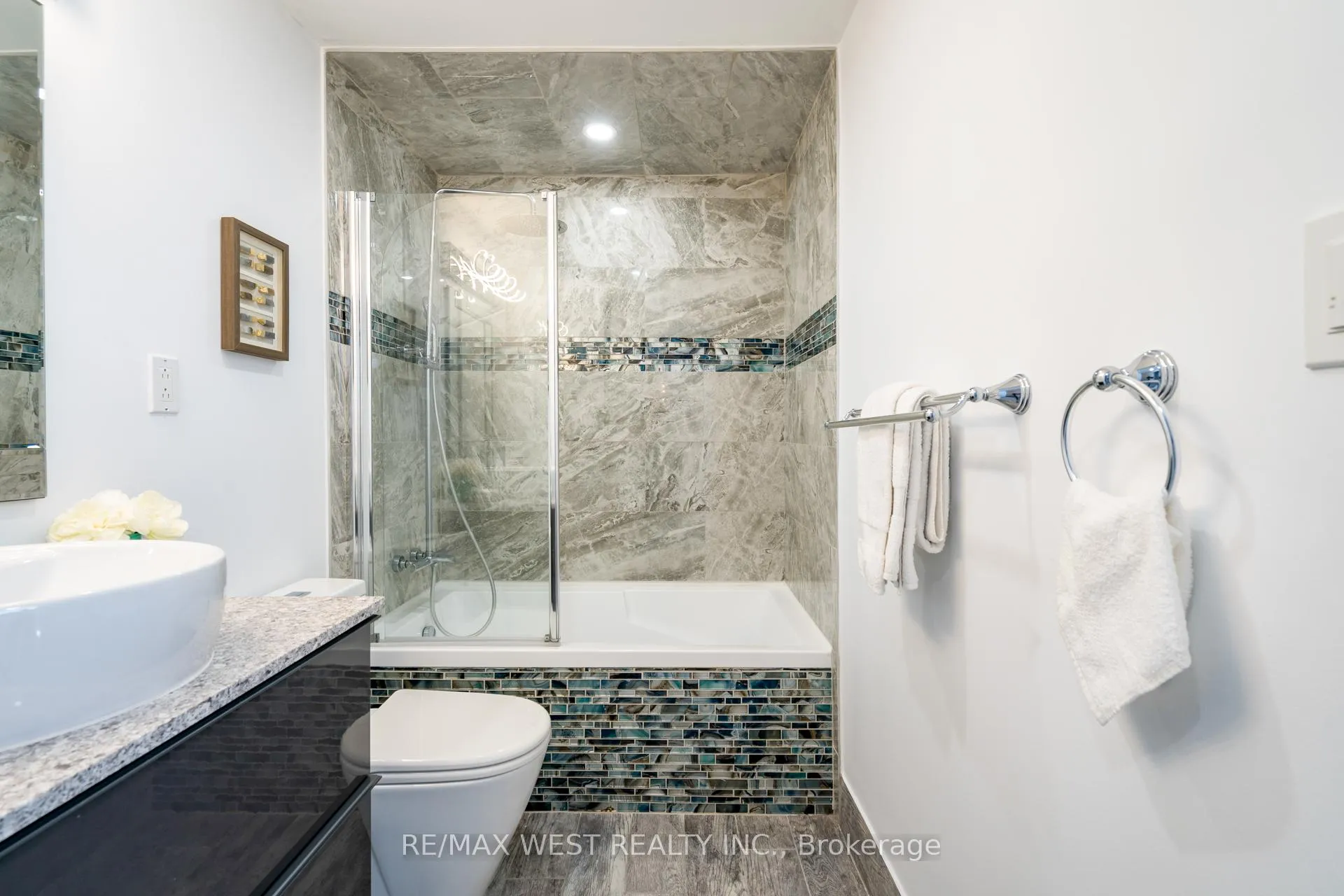 Photo 41 of Unit 20, 220 Ormond Drive, Oshawa, Samac — HOMEH
