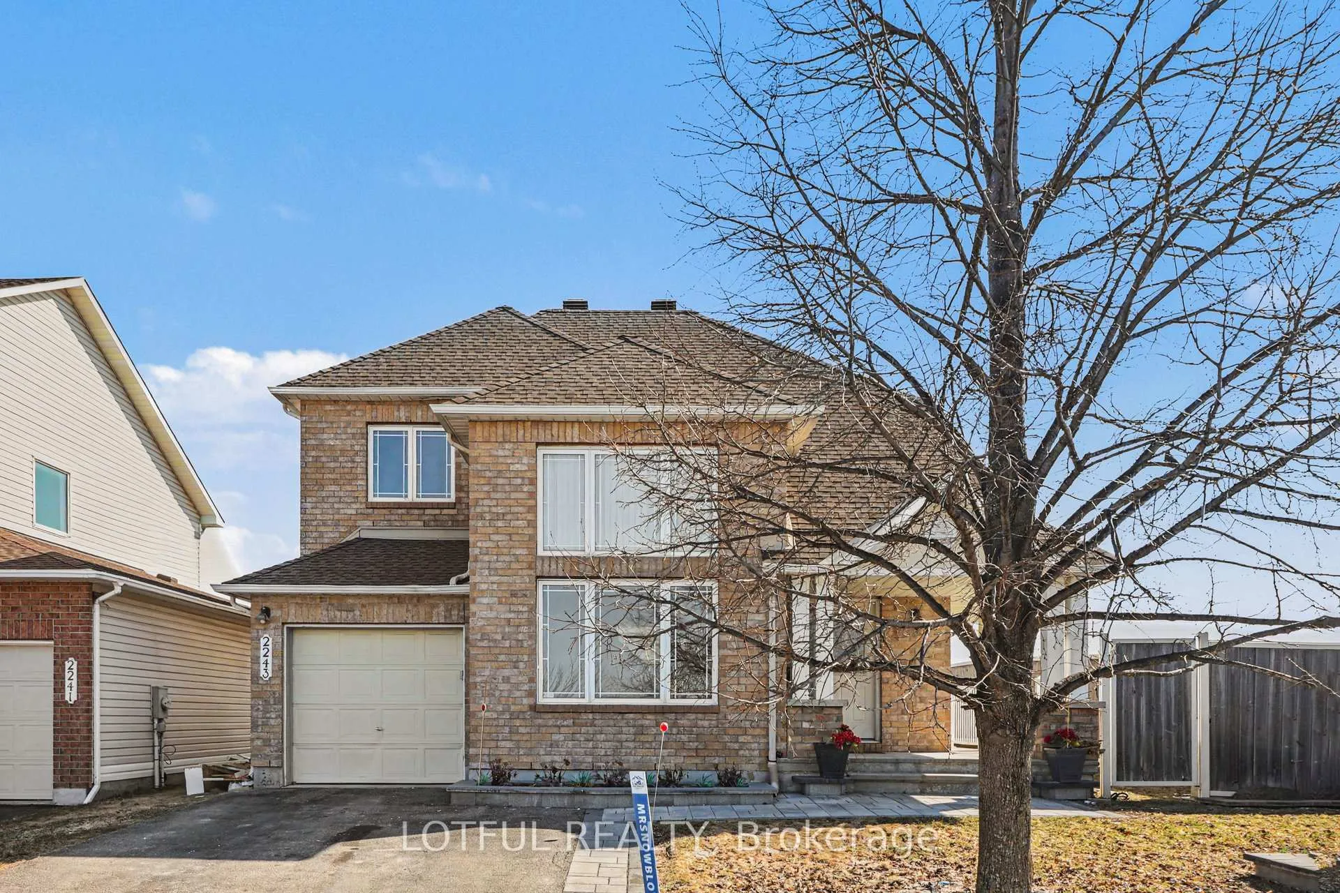 Photo 2 of 2243 Esprit Drive, Ottawa, Avalon East — HOMEH