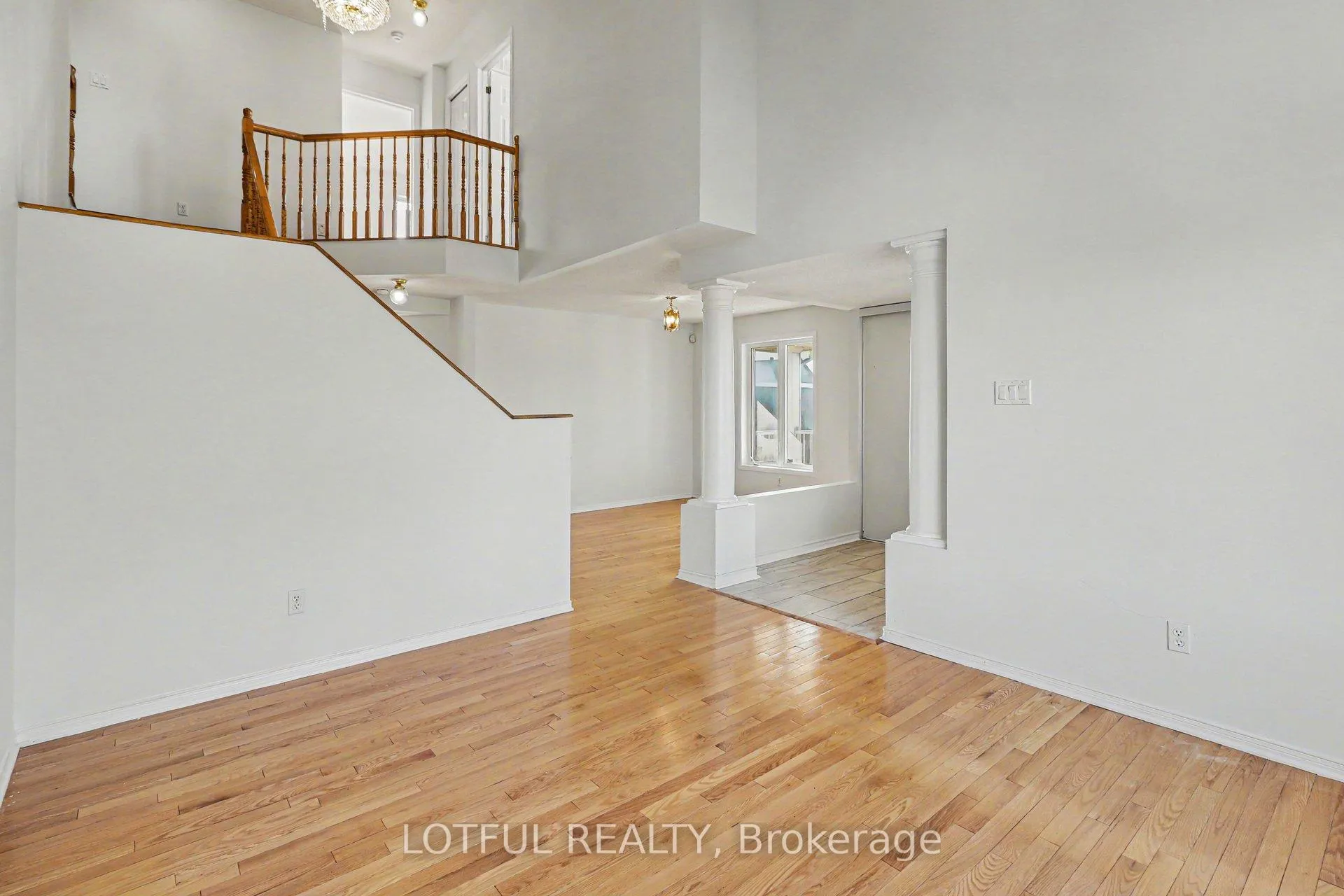 Photo 7 of 2243 Esprit Drive, Ottawa, Avalon East — HOMEH