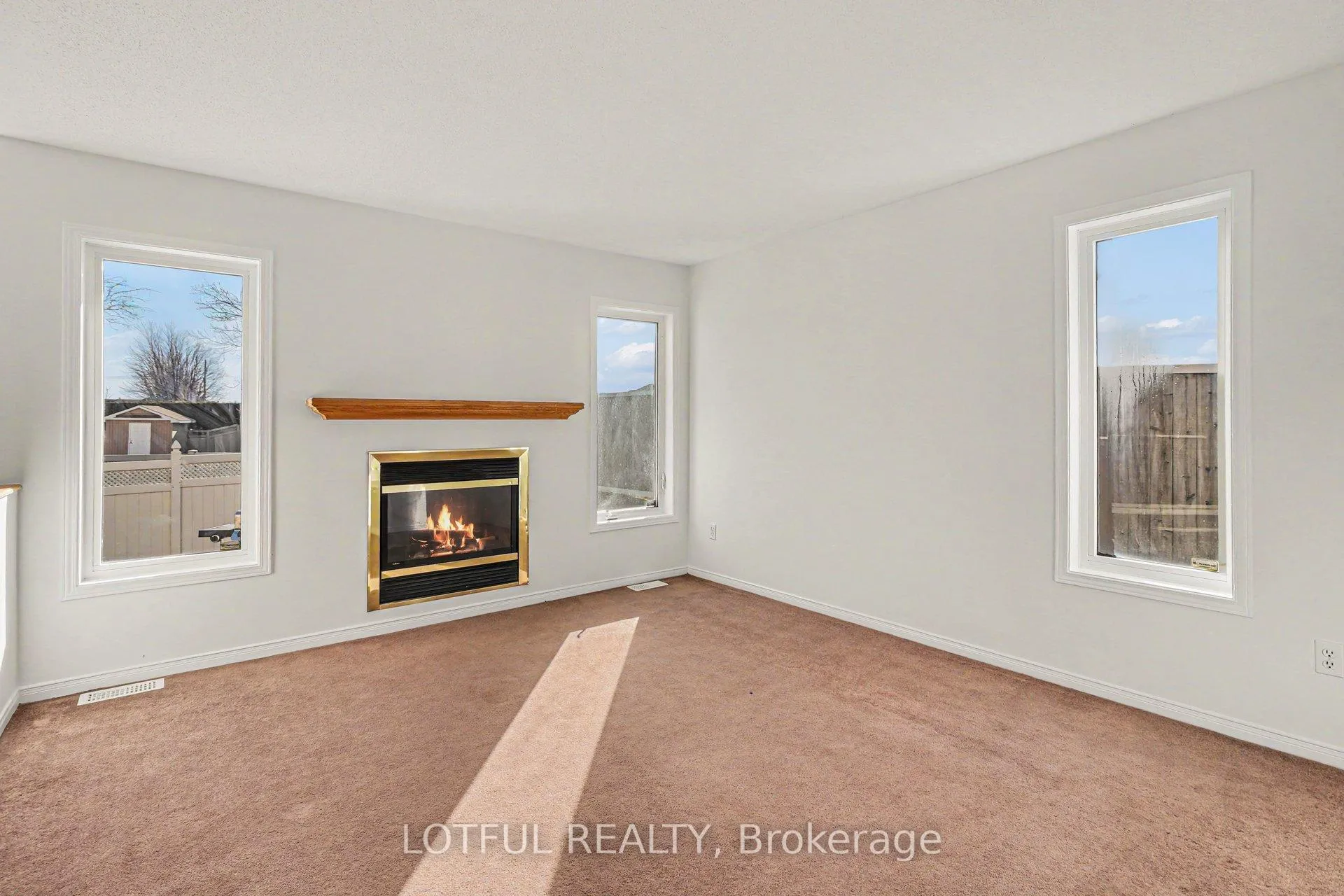 Photo 9 of 2243 Esprit Drive, Ottawa, Avalon East — HOMEH