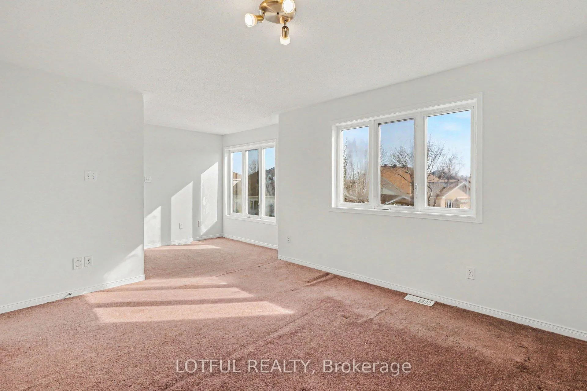 Photo 17 of 2243 Esprit Drive, Ottawa, Avalon East — HOMEH
