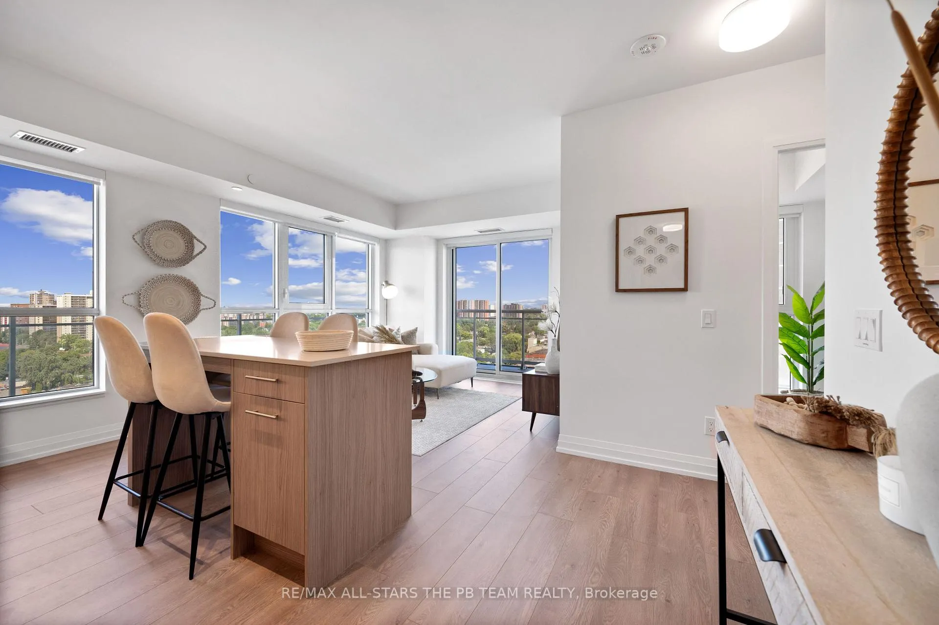 Photo 11 of Unit 1403, 286 Main Street, Toronto, East End-Danforth — HOMEH