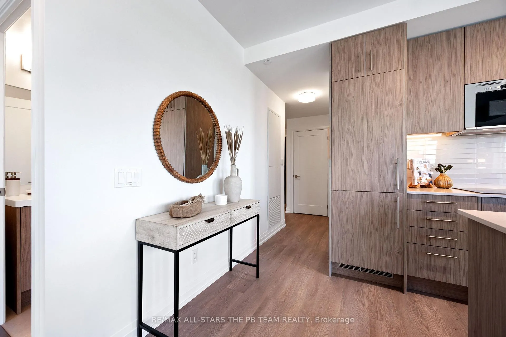 Photo 12 of Unit 1403, 286 Main Street, Toronto, East End-Danforth — HOMEH