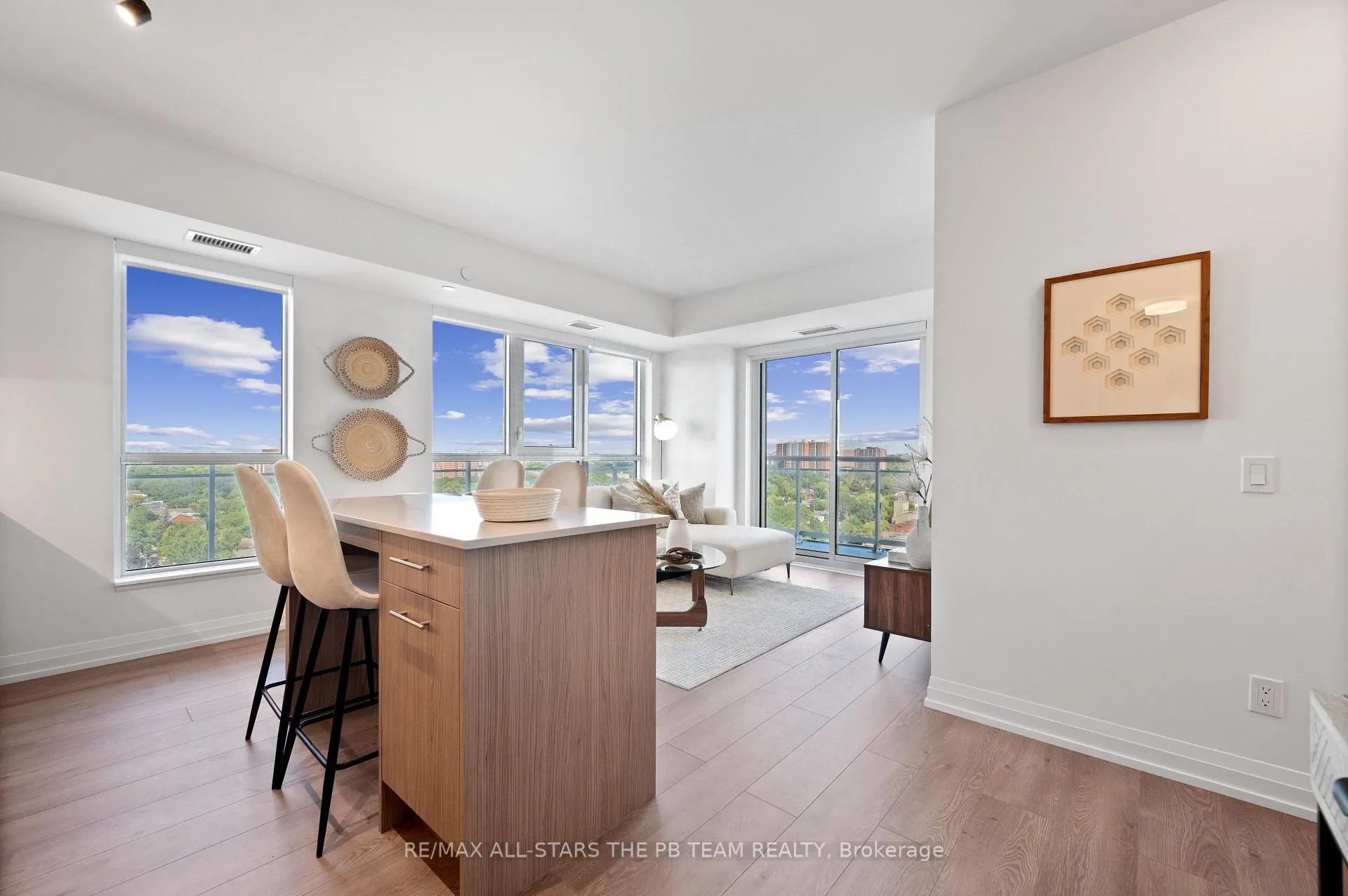 Photo 13 of Unit 1403, 286 Main Street, Toronto, East End-Danforth — HOMEH