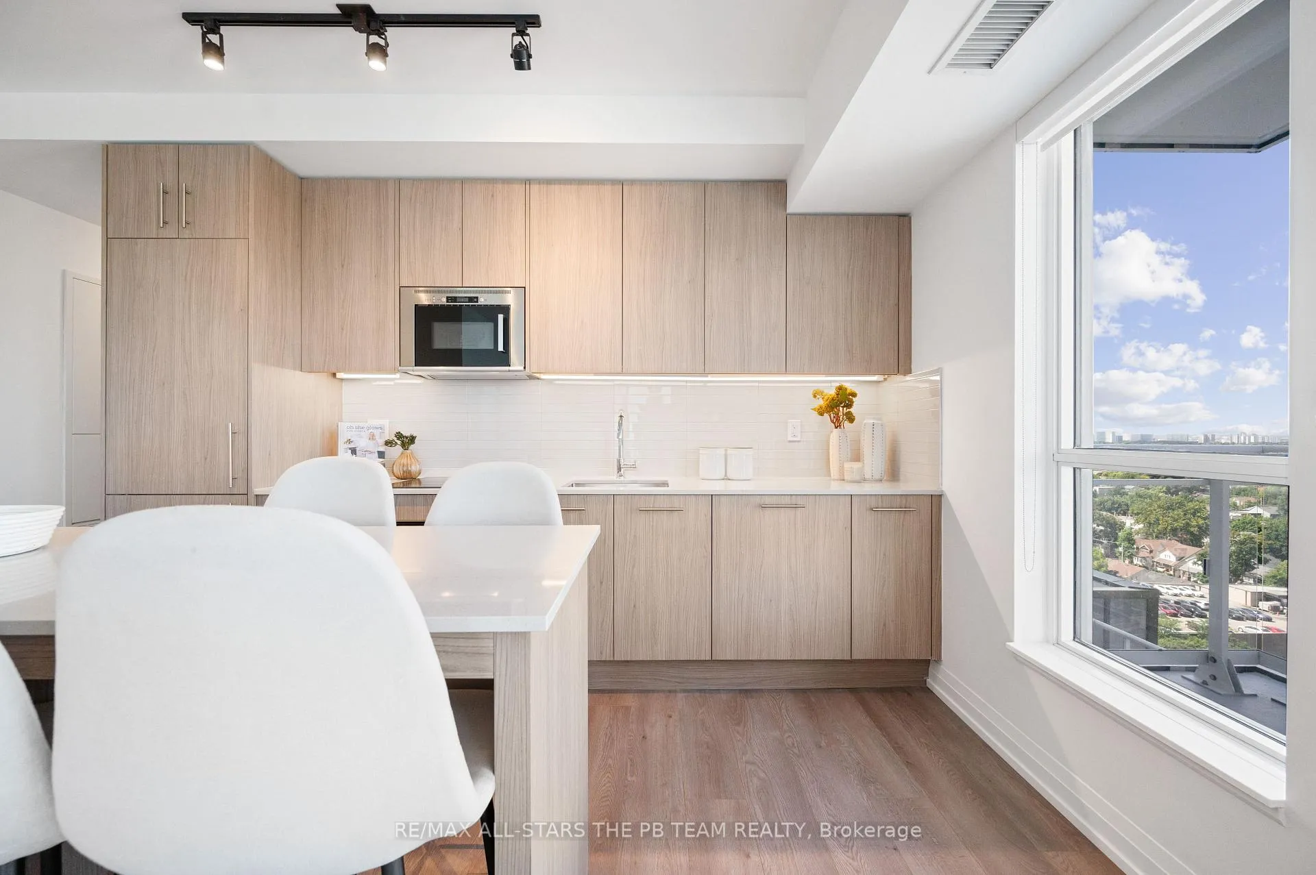 Photo 18 of Unit 1403, 286 Main Street, Toronto, East End-Danforth — HOMEH