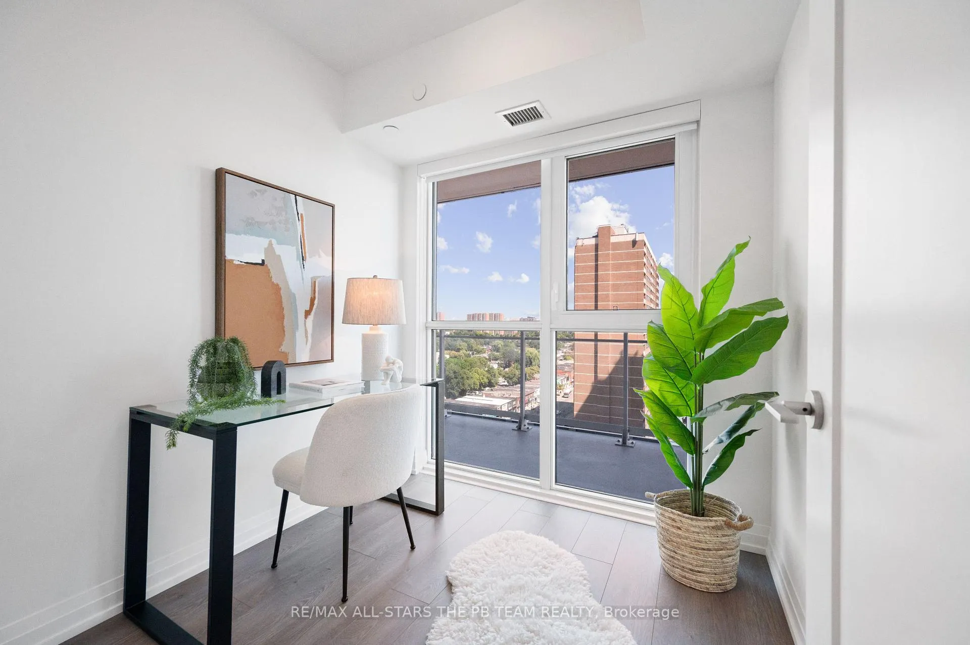 Photo 22 of Unit 1403, 286 Main Street, Toronto, East End-Danforth — HOMEH