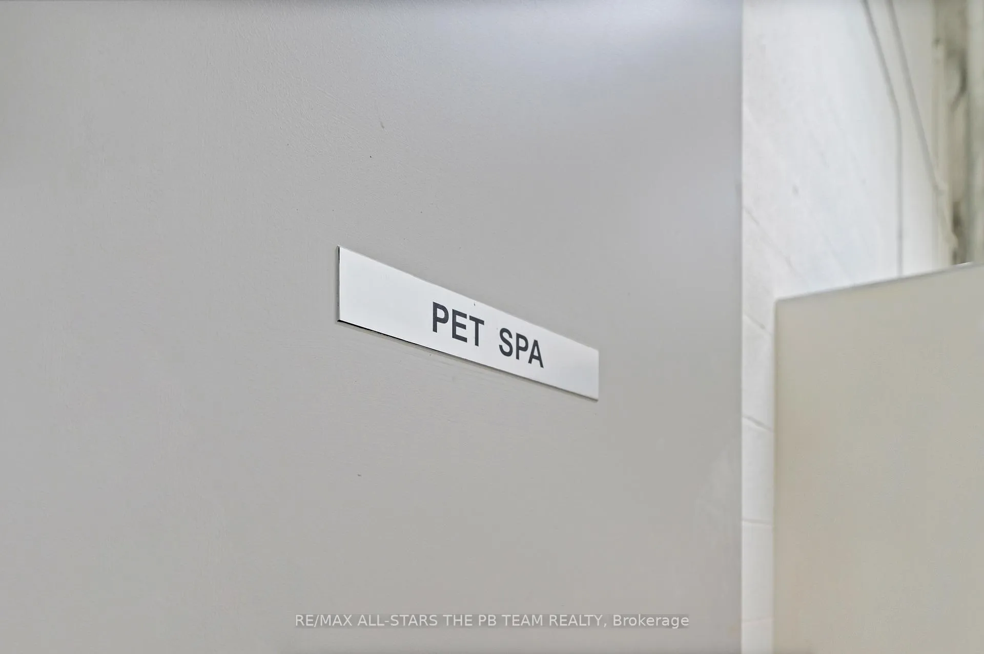 Photo 39 of Unit 1403, 286 Main Street, Toronto, East End-Danforth — HOMEH