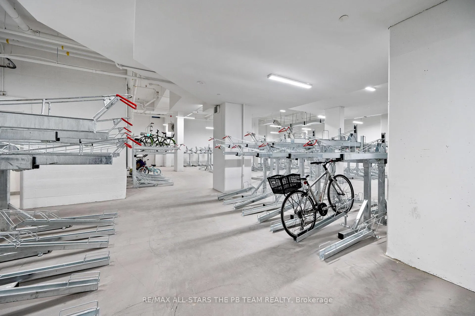 Photo 40 of Unit 1403, 286 Main Street, Toronto, East End-Danforth — HOMEH