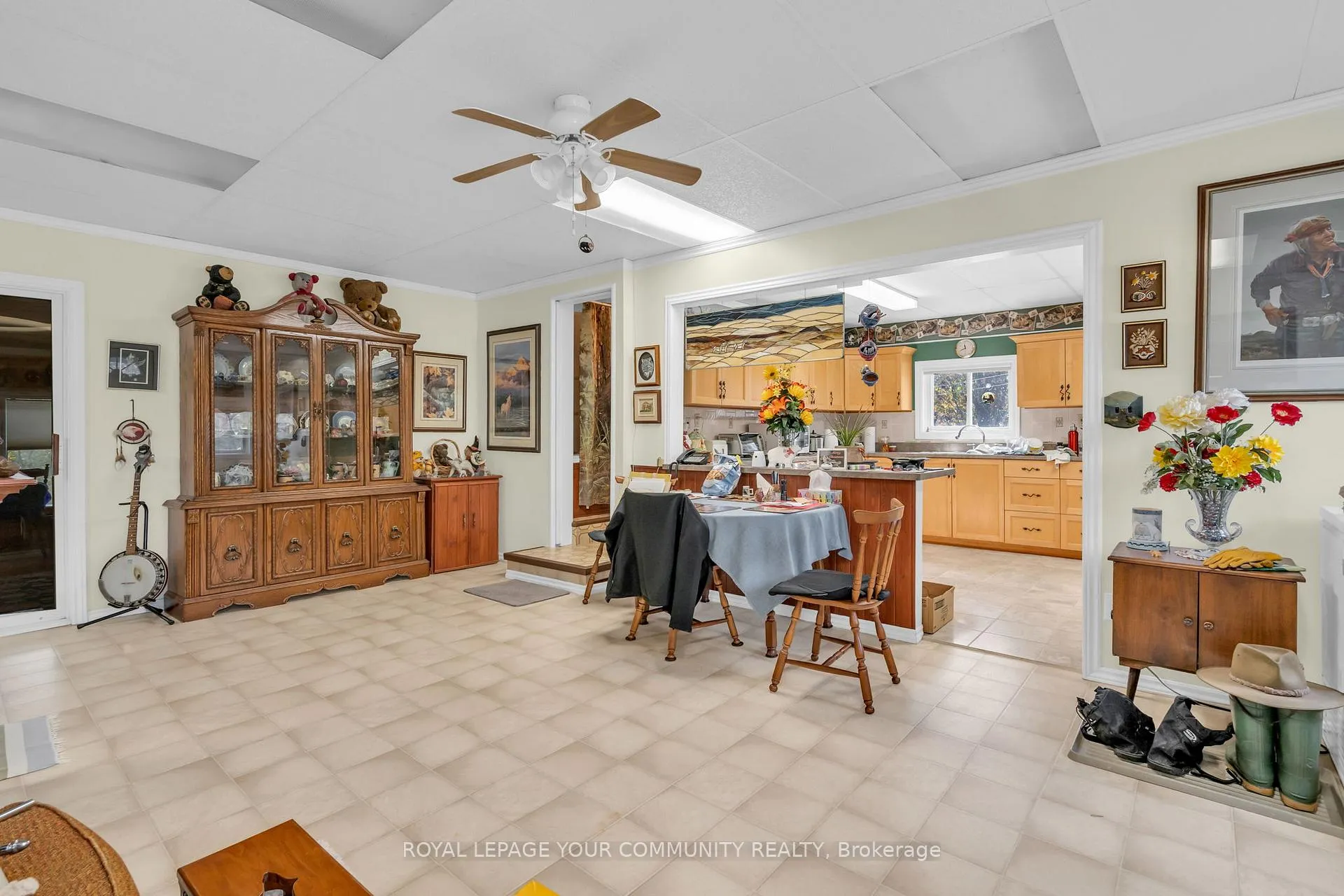 Photo 9 of 696 Catering Road S, Georgina, Baldwin — HOMEH