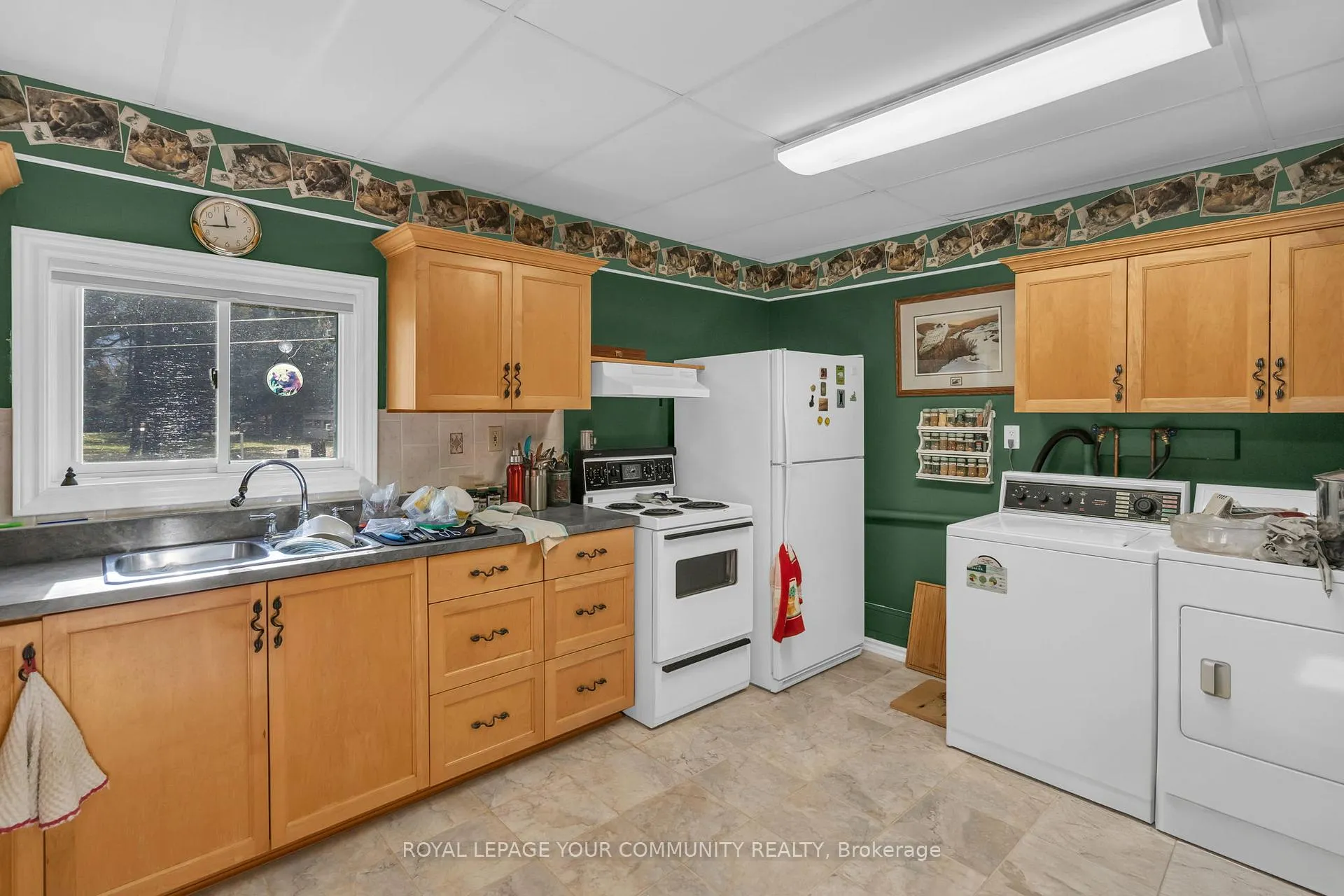 Photo 14 of 696 Catering Road S, Georgina, Baldwin — HOMEH