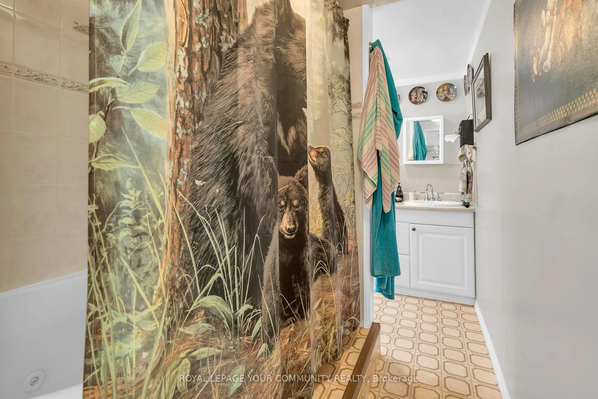 Photo 36 of 696 Catering Road S, Georgina, Baldwin — HOMEH