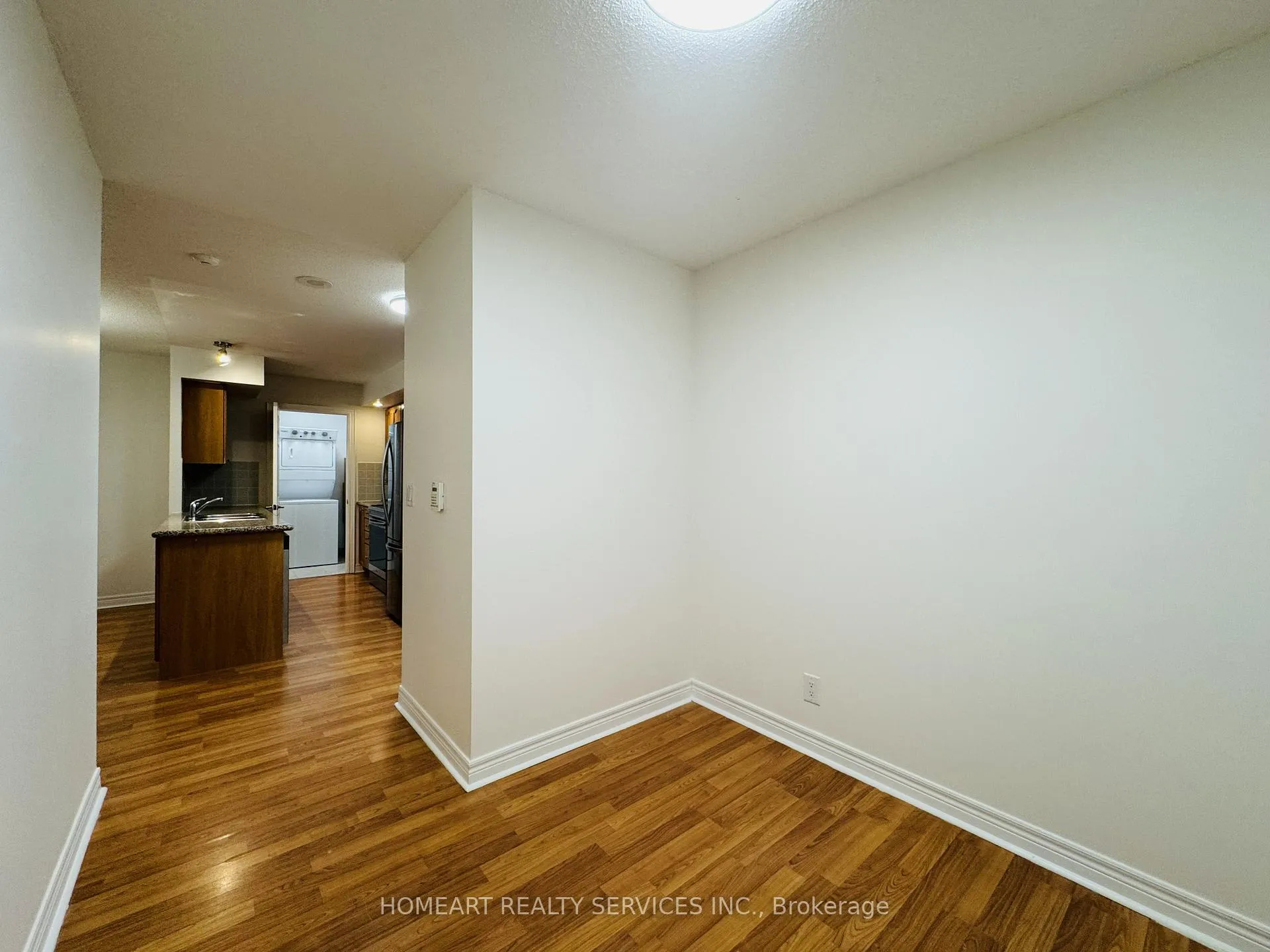 Photo 10 of Unit 216, 33 Cox Boulevard, Markham, Unionville — HOMEH