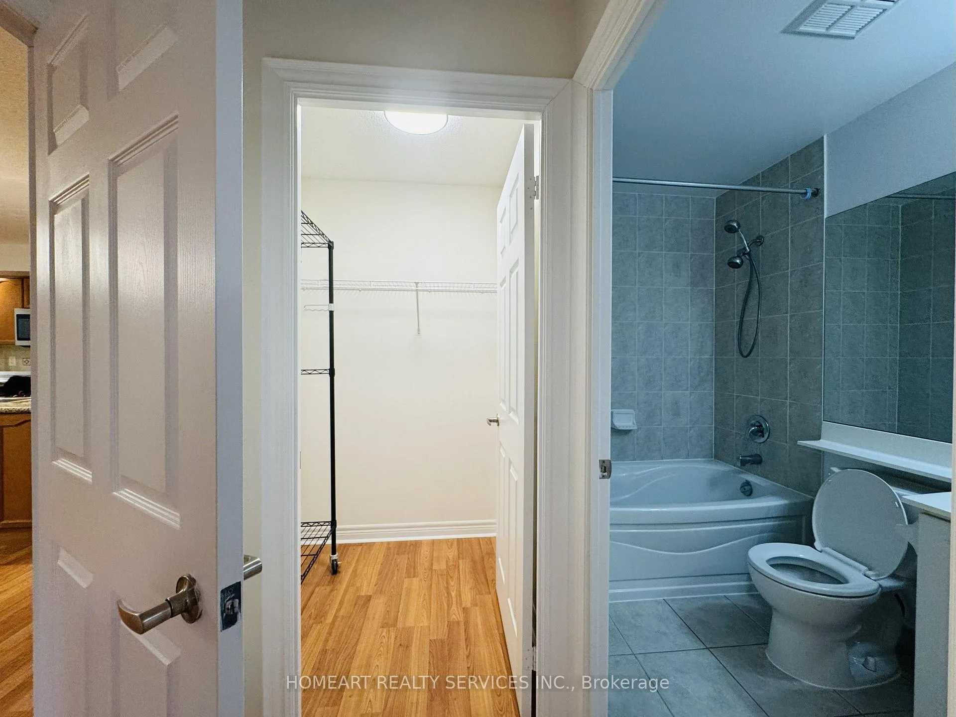 Photo 15 of Unit 216, 33 Cox Boulevard, Markham, Unionville — HOMEH