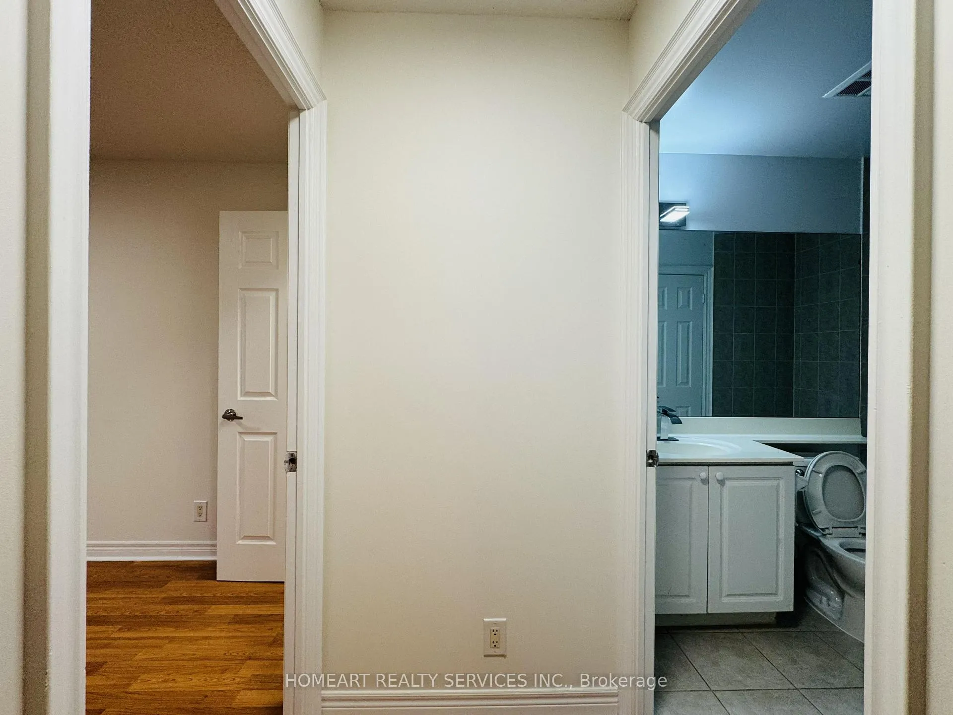 Photo 21 of Unit 216, 33 Cox Boulevard, Markham, Unionville — HOMEH