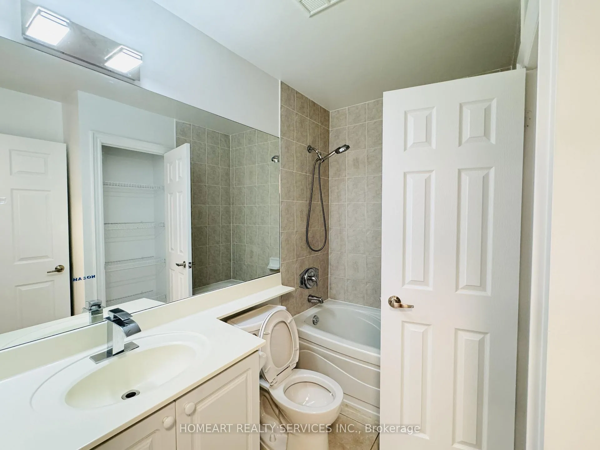 Photo 23 of Unit 216, 33 Cox Boulevard, Markham, Unionville — HOMEH