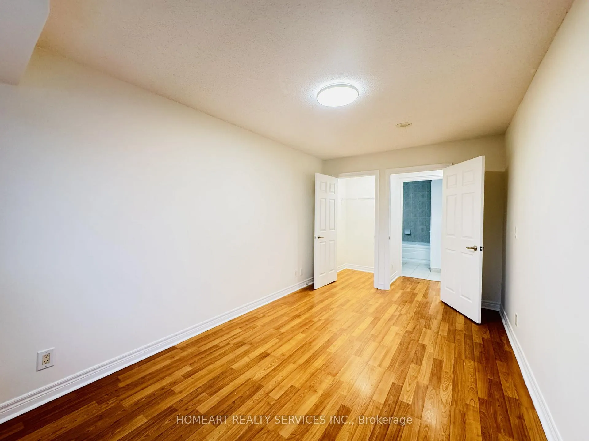 Photo 26 of Unit 216, 33 Cox Boulevard, Markham, Unionville — HOMEH