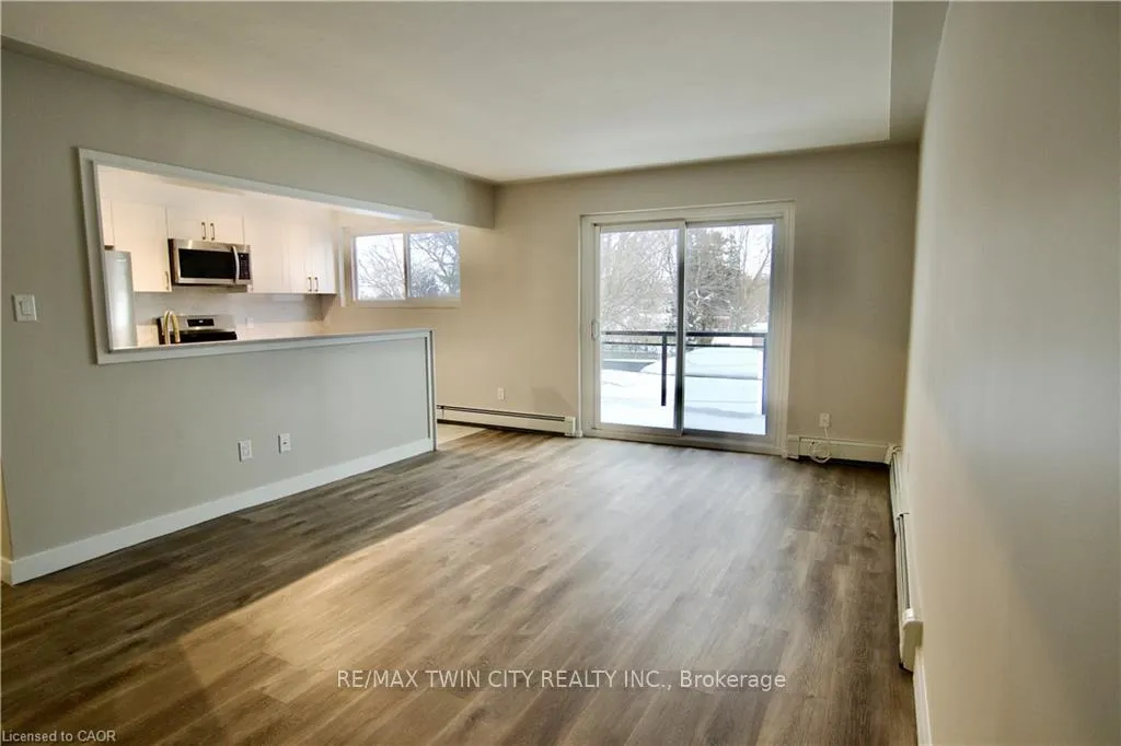Photo 10 of Unit 304, 122 Sixth Avenue, Kitchener — HOMEH