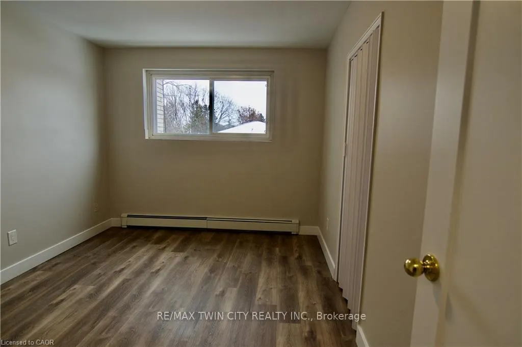 Photo 12 of Unit 304, 122 Sixth Avenue, Kitchener — HOMEH