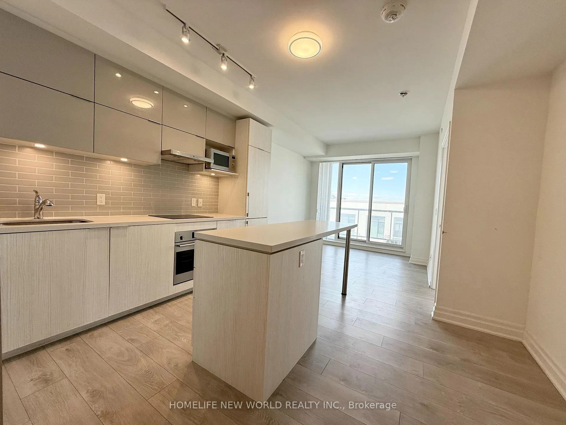 Photo 7 of Unit 803B, 8 Rouge Valley Drive W, Markham, Unionville — HOMEH