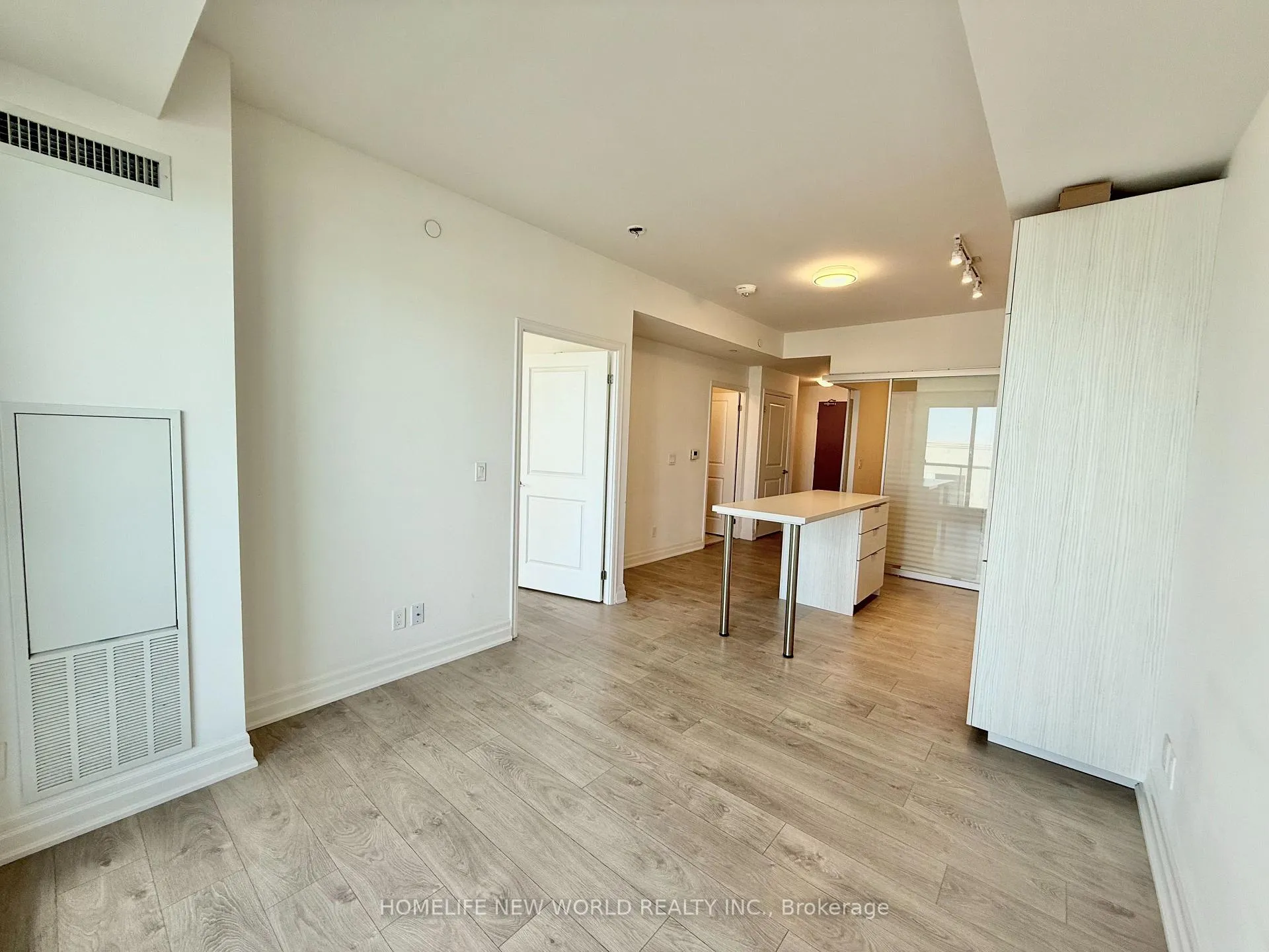 Photo 16 of Unit 803B, 8 Rouge Valley Drive W, Markham, Unionville — HOMEH