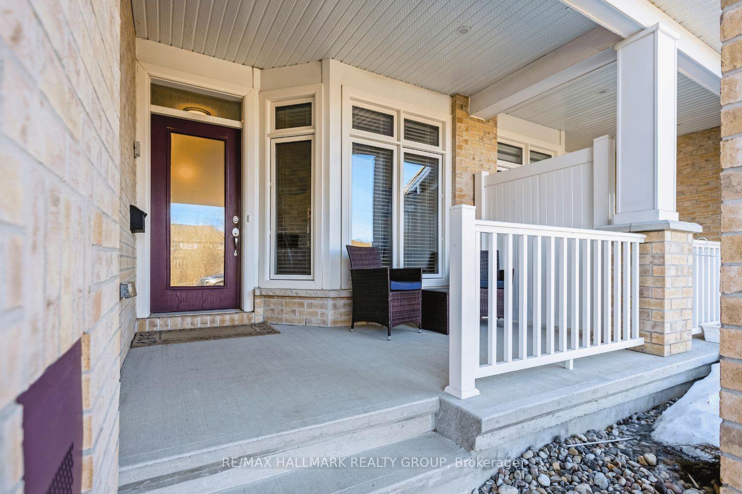 Photo 3 of 520 Silverbell Crescent, Ottawa, Blossom Park/Kemp Park/Findlay Creek — HOMEH