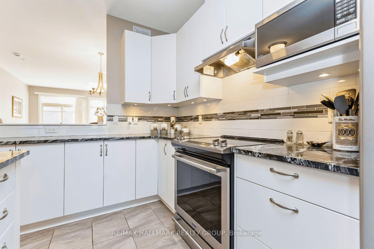 Photo 8 of 520 Silverbell Crescent, Ottawa, Blossom Park/Kemp Park/Findlay Creek — HOMEH