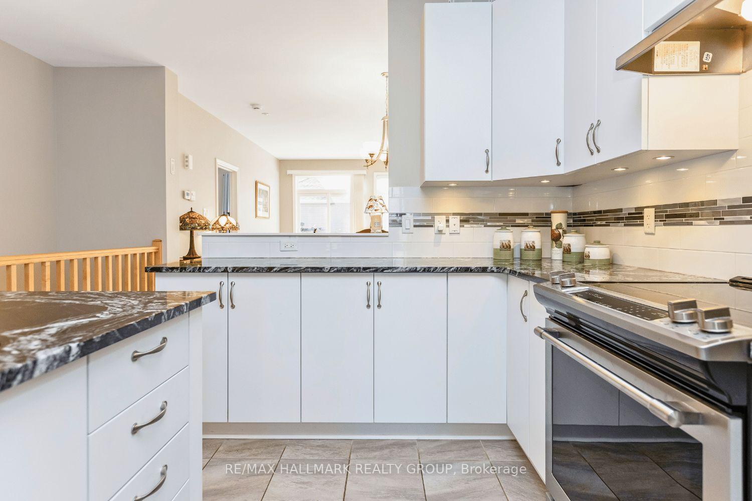Photo 9 of 520 Silverbell Crescent, Ottawa, Blossom Park/Kemp Park/Findlay Creek — HOMEH