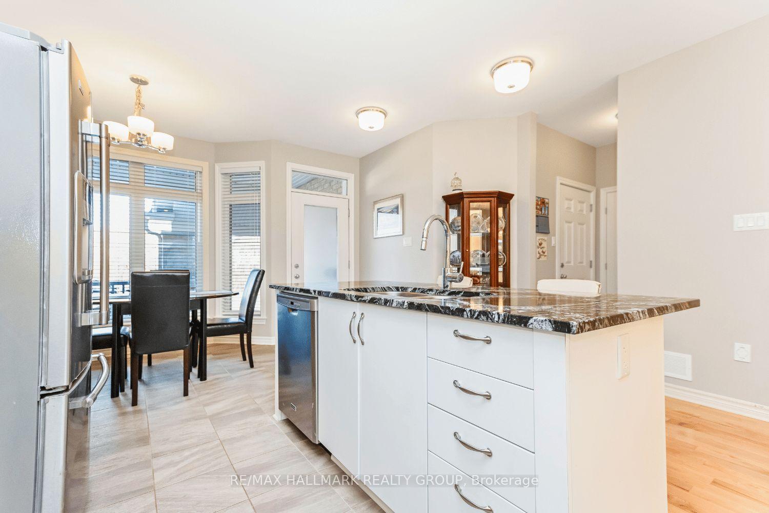 Photo 10 of 520 Silverbell Crescent, Ottawa, Blossom Park/Kemp Park/Findlay Creek — HOMEH