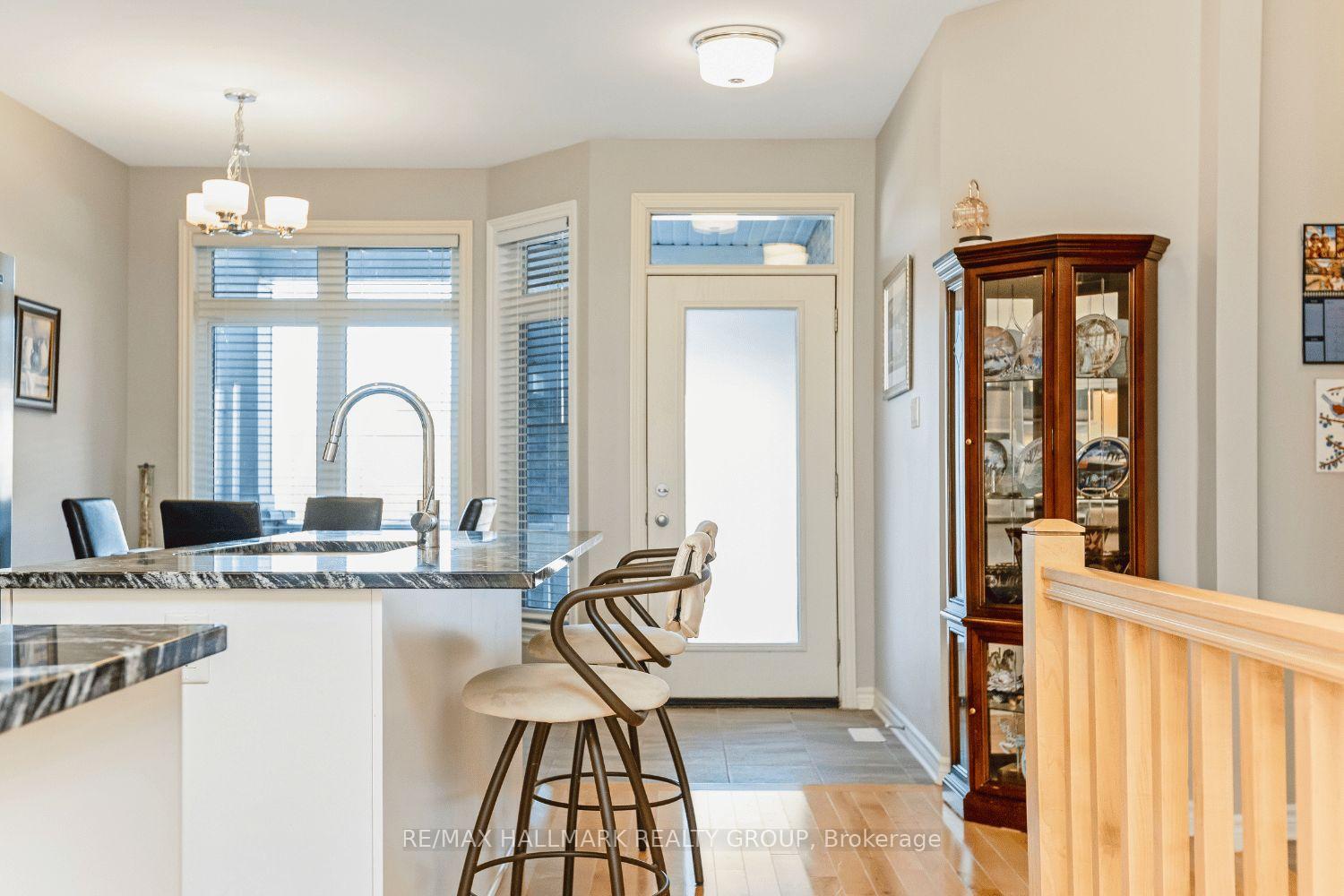Photo 13 of 520 Silverbell Crescent, Ottawa, Blossom Park/Kemp Park/Findlay Creek — HOMEH