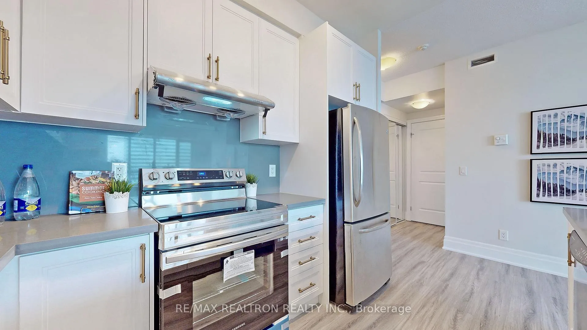Photo 10 of Unit 609, 57 Upper Duke Crescent, Markham, Unionville — HOMEH