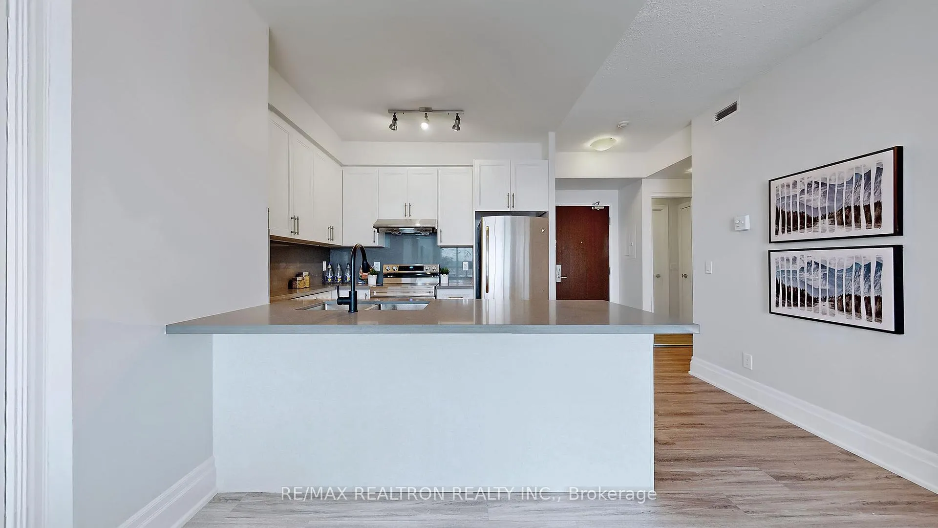 Photo 12 of Unit 609, 57 Upper Duke Crescent, Markham, Unionville — HOMEH