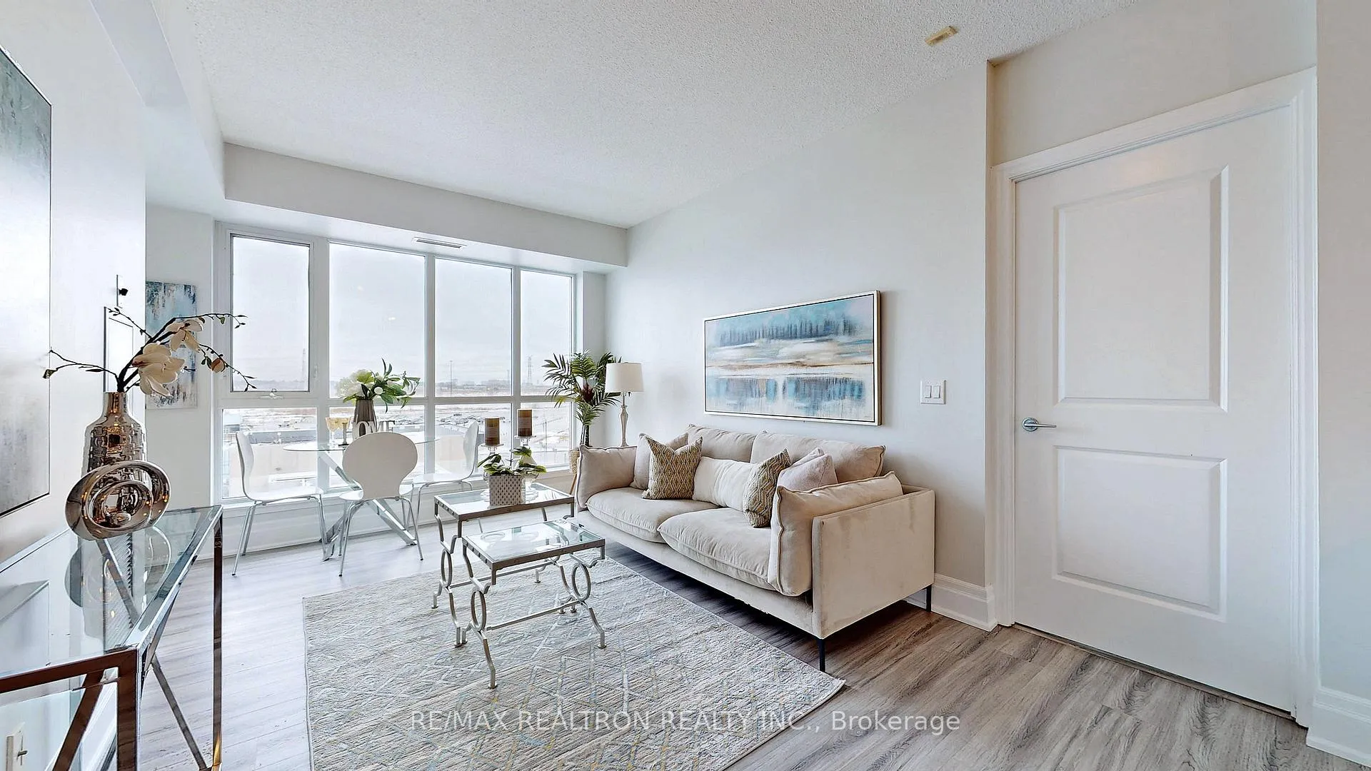 Photo 15 of Unit 609, 57 Upper Duke Crescent, Markham, Unionville — HOMEH