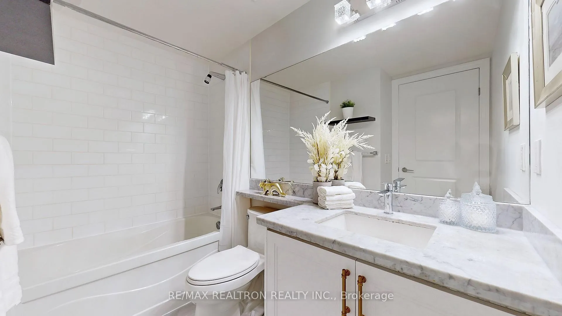 Photo 29 of Unit 609, 57 Upper Duke Crescent, Markham, Unionville — HOMEH
