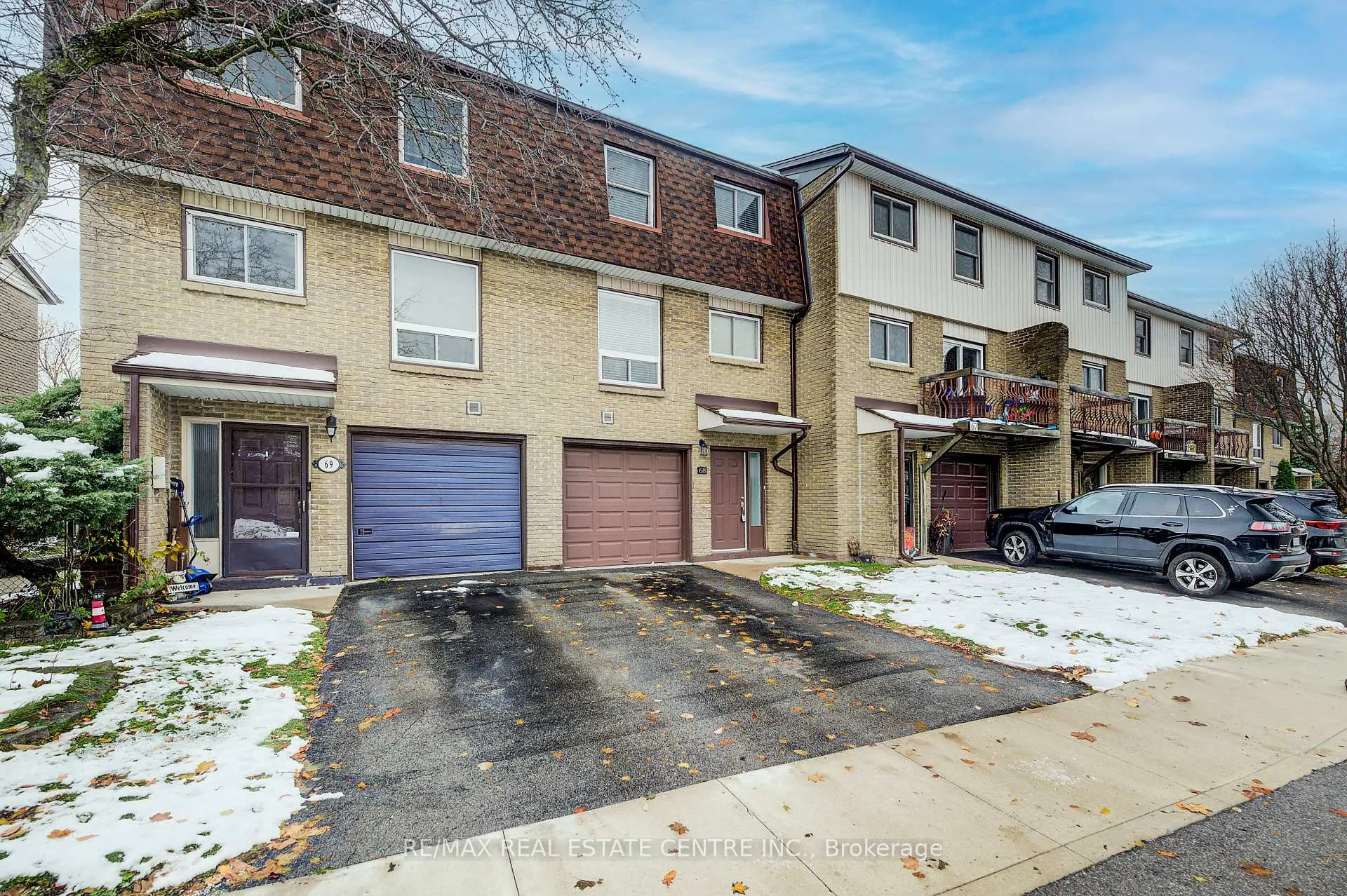 Photo 1 of Unit 68, 1115 Paramount Drive, Hamilton, Stoney Creek — HOMEH
