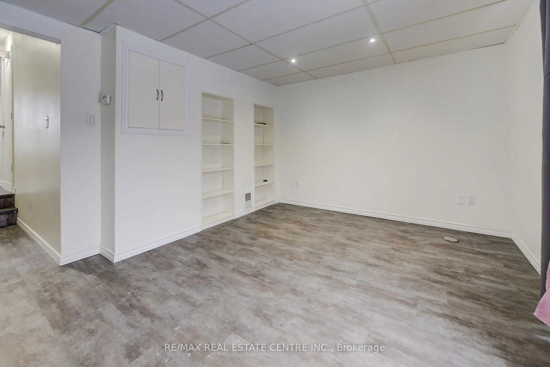 Photo 8 of Unit 68, 1115 Paramount Drive, Hamilton, Stoney Creek — HOMEH