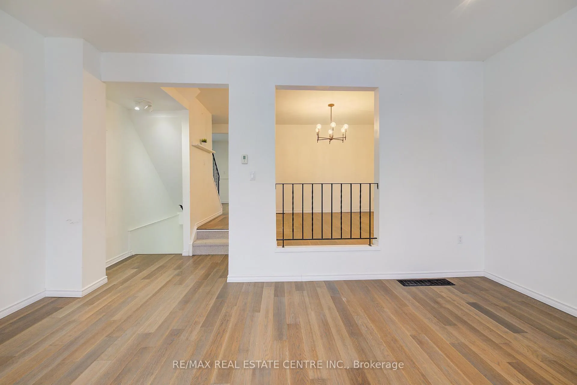 Photo 12 of Unit 68, 1115 Paramount Drive, Hamilton, Stoney Creek — HOMEH