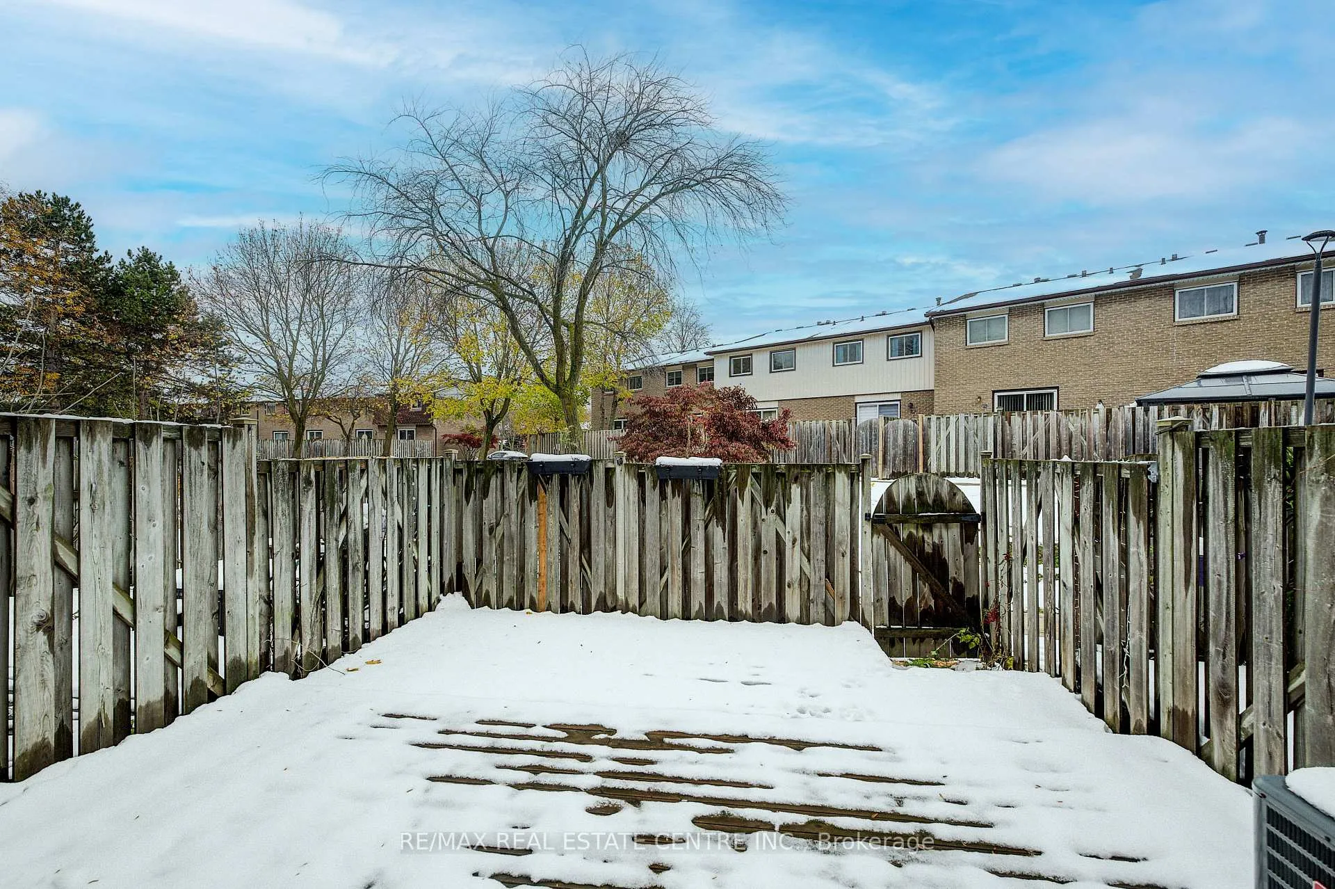 Photo 27 of Unit 68, 1115 Paramount Drive, Hamilton, Stoney Creek — HOMEH