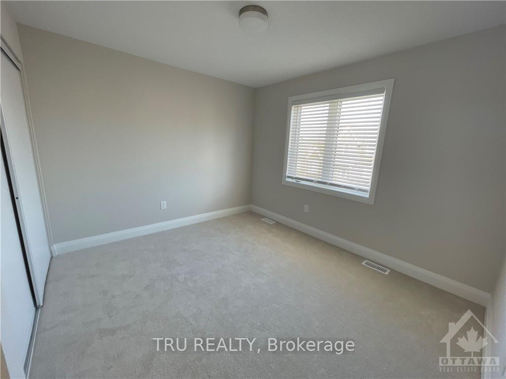 Photo 9 of 312 Appalachian Circle, Ottawa, Barrhaven - Half Moon Bay — HOMEH
