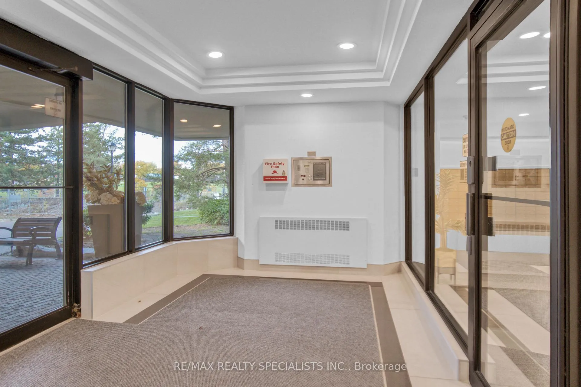 Photo 7 of Unit 2410, 22 Hanover Road, Brampton, Queen Street Corridor — HOMEH