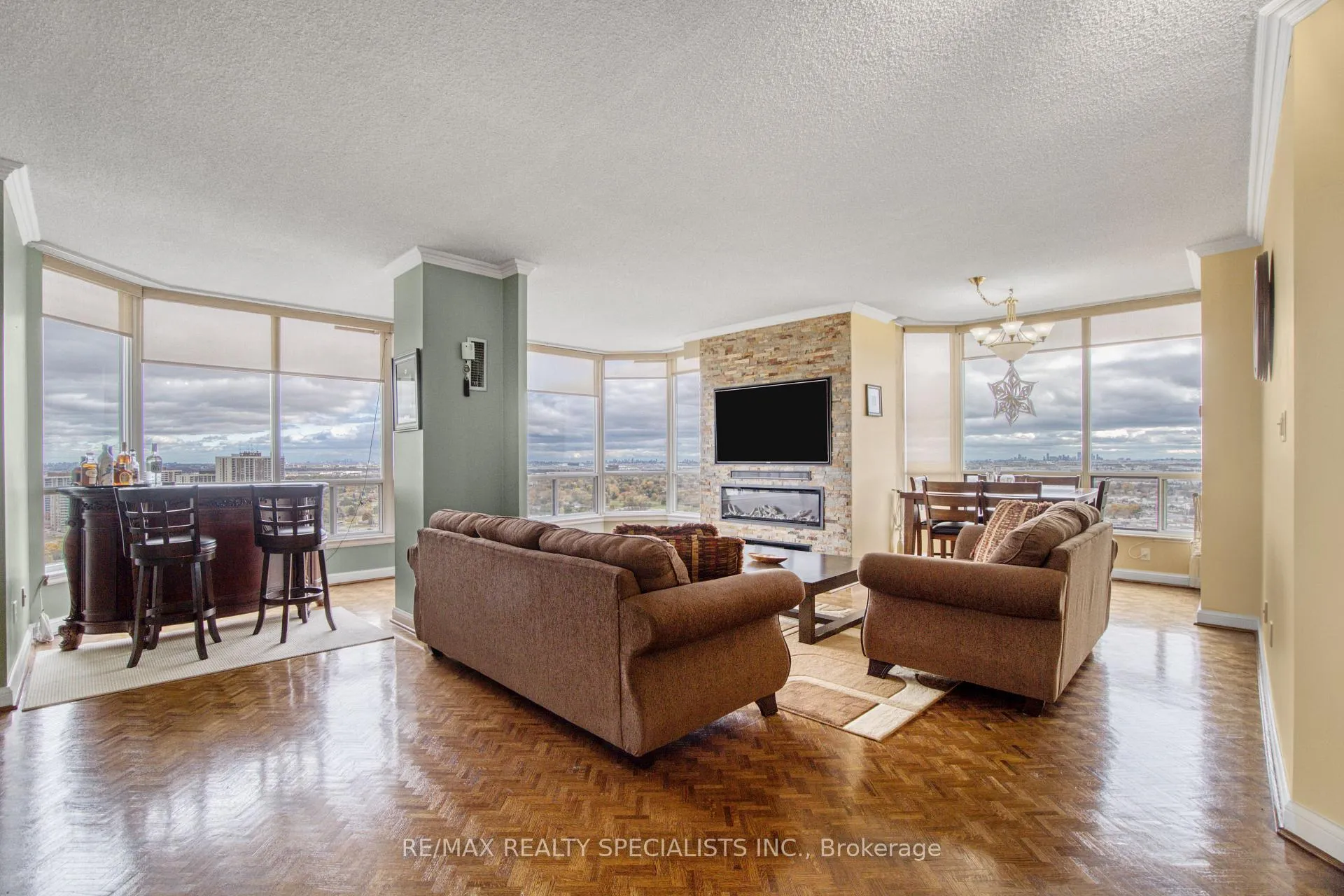 Photo 17 of Unit 2410, 22 Hanover Road, Brampton, Queen Street Corridor — HOMEH